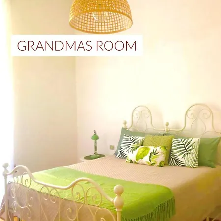 Grandmas 5 Terre Feriehus *